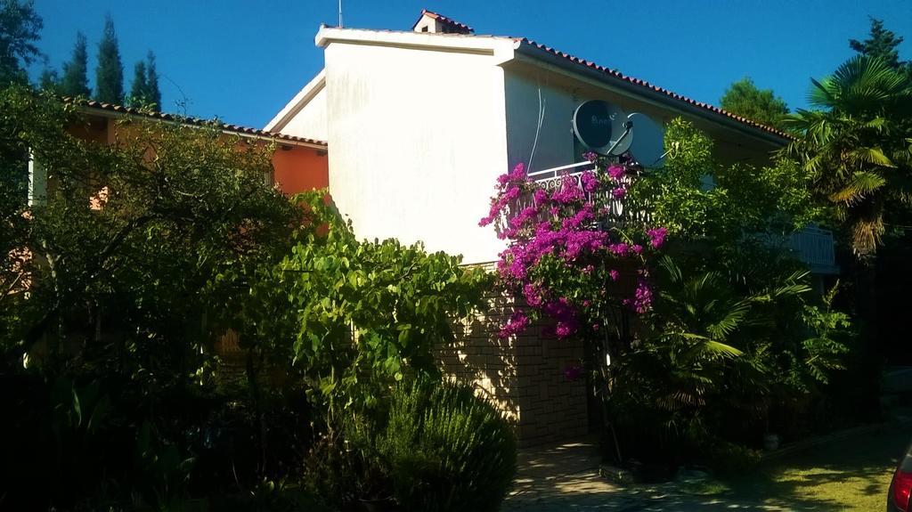 Apartment Pletikos Premantura Exterior foto